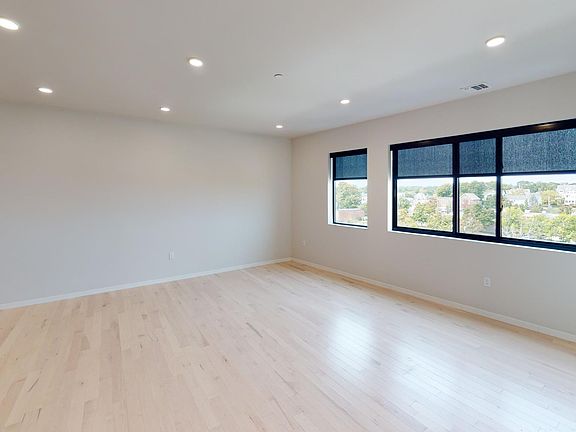 3rd image of 47 W Elm St #410