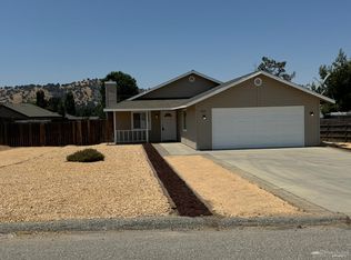 18101 Bold Venture Dr, Tehachapi, CA 93561