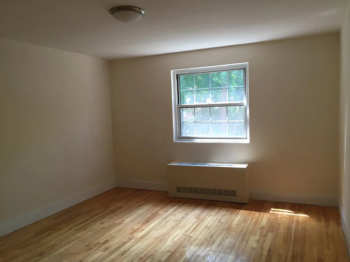 2 bed, 900 sqft, $3,650 — Photo 4