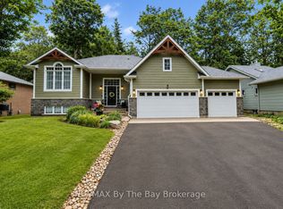 7 Downer Cres, Wasaga Beach, ON L9Z1C2