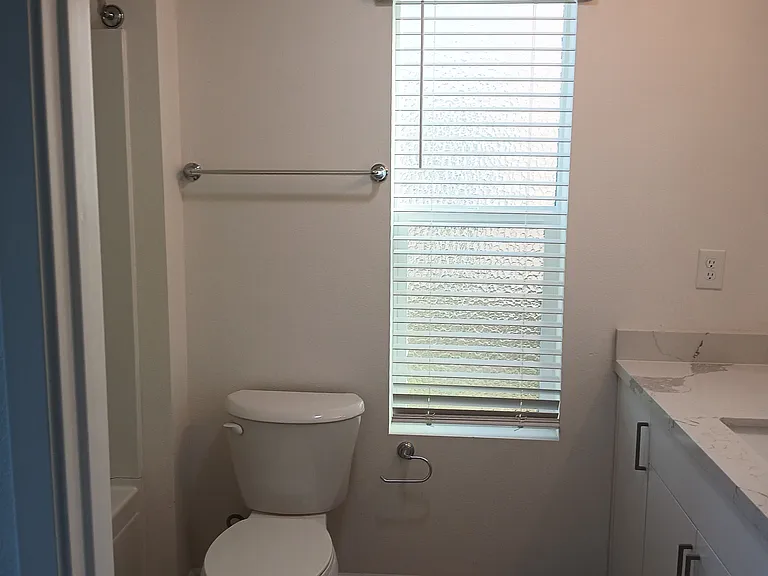 Orchard Park Apartment — Photo 34