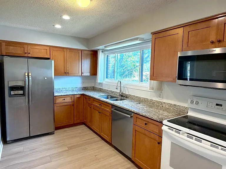 28 Briarglen Pl — Photo 5