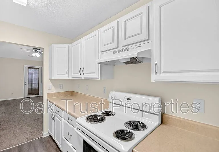 7939 Vermont Rd — Photo 14