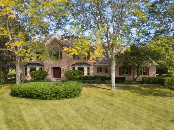 2431 Steeple Chase Cir W, Libertyville, IL 60048