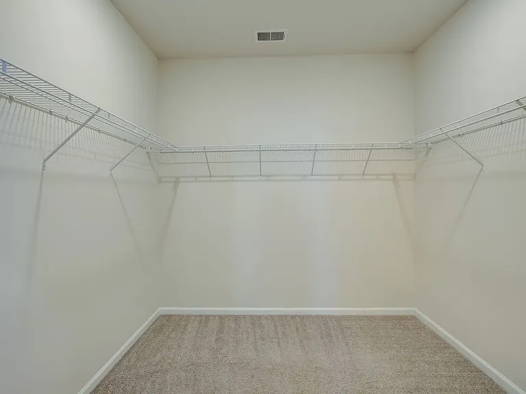 714 McRoy St — Photo 15