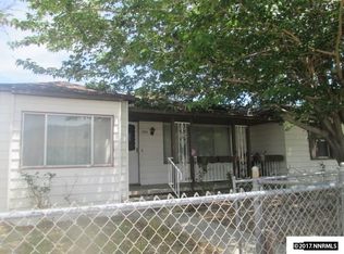 294 B St, Hawthorne, NV 89415