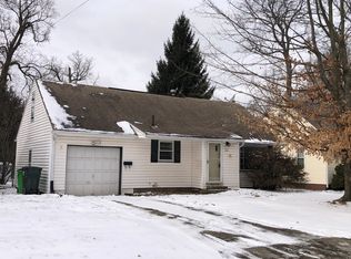 1361 Elmwood Ave SW, North Canton, OH