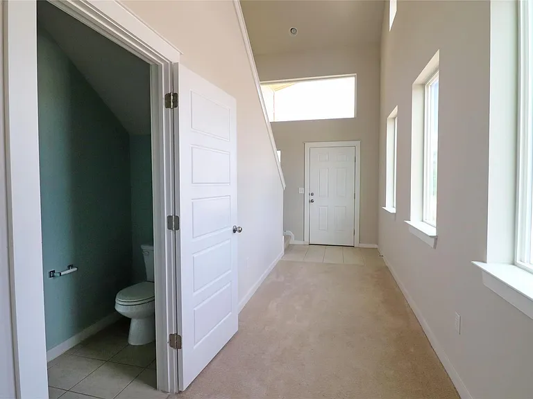5301 Ingersoll Ln — Photo 3
