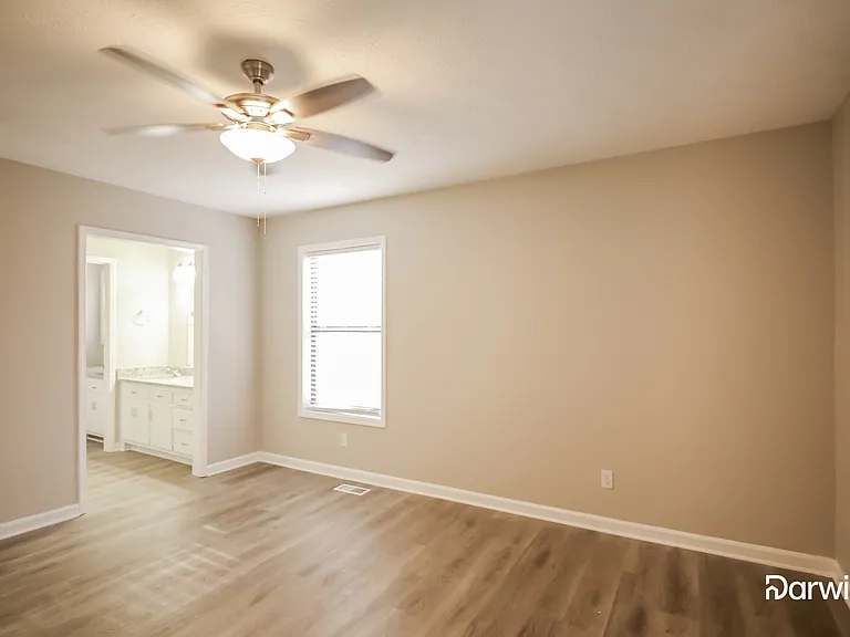 1181 Norfolk Dr NW — Photo 7