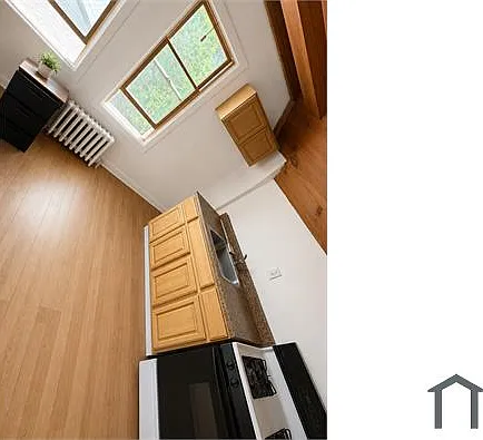 1 bed, $2,484 — Photo 2