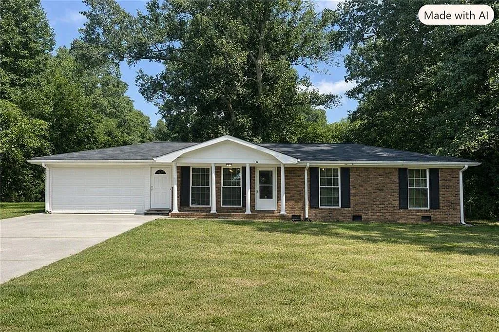 3 bed, 1.5 bath, 1575 sqft, $1,750 — Photo 2