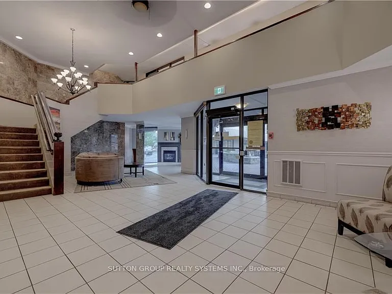 323 Colborne St #1004 — Photo 20