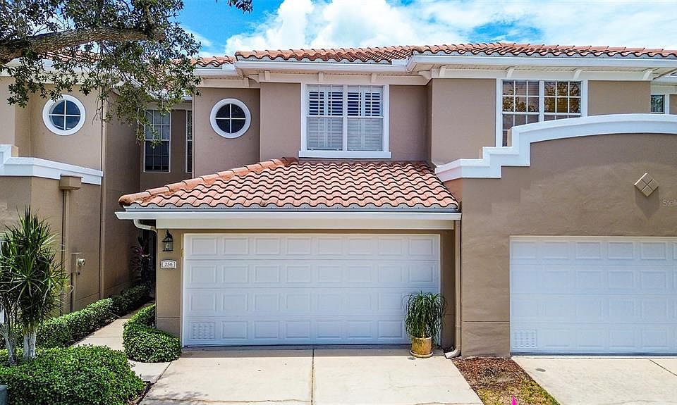1st image of 256 Valencia Cir