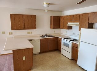 W171S7576 Lannon Dr #C, Muskego, WI 53150