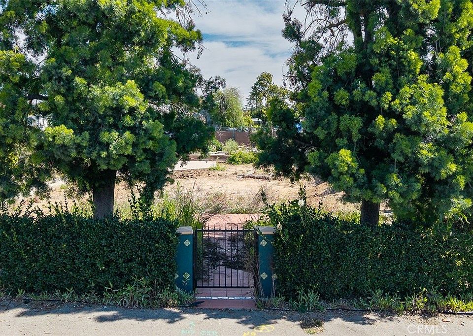 1st image of 2034 El Molino Ave Lot 28