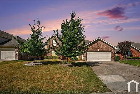3023 Riverwood Ln