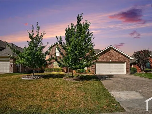 3023 Riverwood Ln, Grand Prairie, TX 75052
