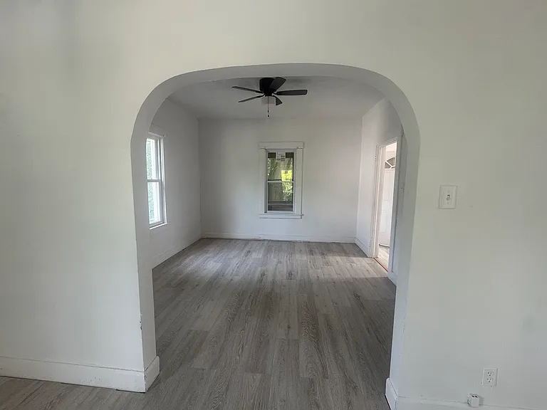 335 Elberen St — Photo 1