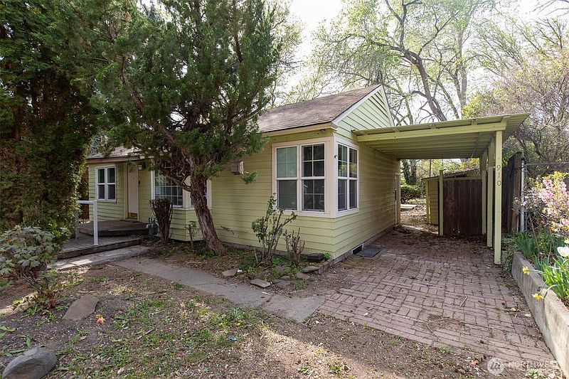 2nd image of 910 S 25th Avenue
