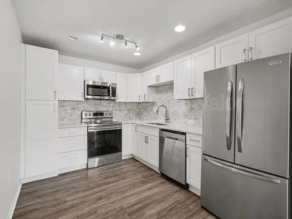 1119 E McMillan St Unit F, Cincinnati, OH 45206