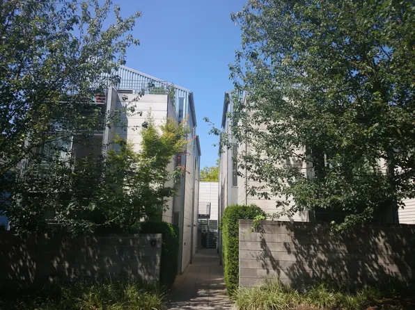 1413 15th Ave, Seattle, WA 98122