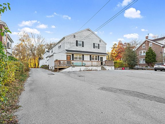 3rd image of 146 Walnut St #1-C