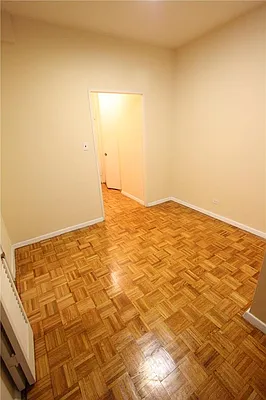 Rented by R New York | media 50