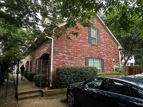 Wood Castle, 1919 S 7th St #C, Waco, TX 76706