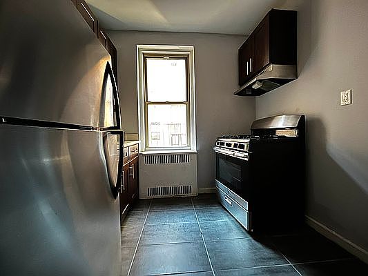 3rd image of 40 Woodruff Ave APT 308