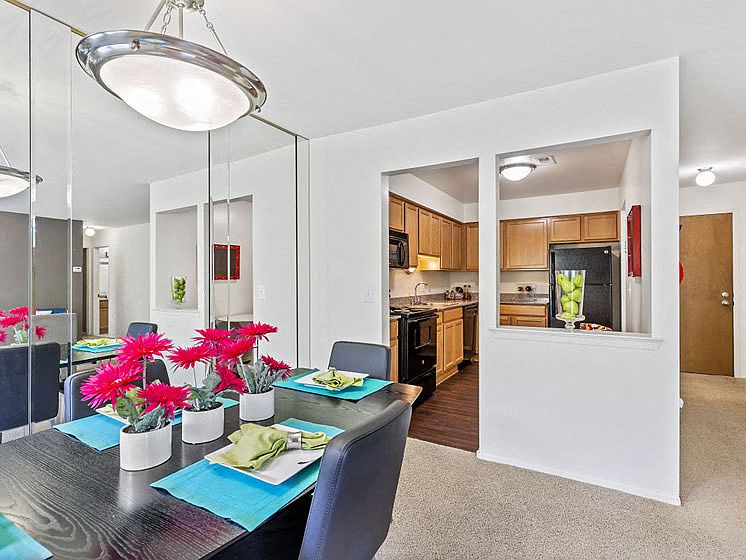 Dining Room and Kitchen at Franklin River
