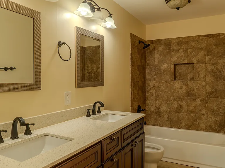 1616 Drayton Woods Dr — Photo 23