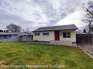 718 E 13th Ave, Kennewick, WA