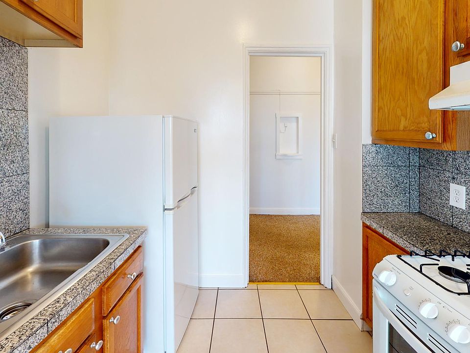 1st image of 1395 Golden Gate Ave APT 506