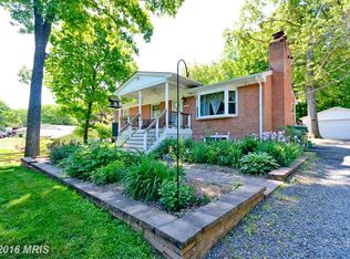 8507 Spruce St, Manassas, VA 20111