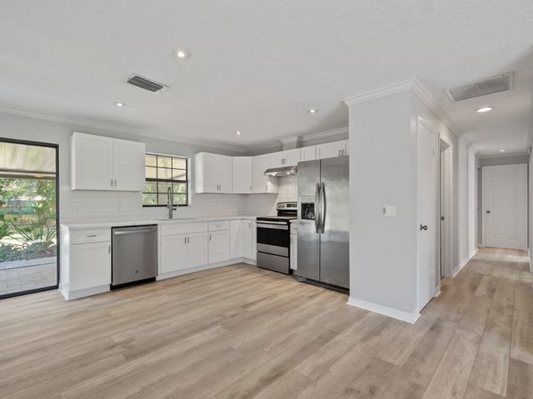 2045 15th Ave SW