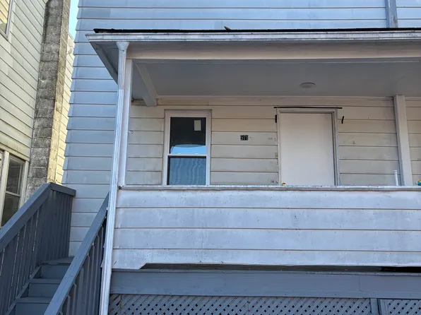 571 Main St APT A, Kingston, PA 18704