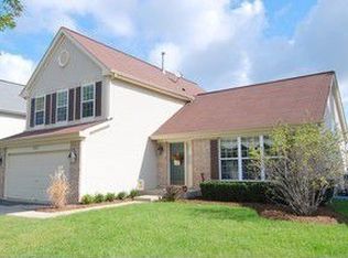 6261 Formoor Ln, Gurnee, IL 60031