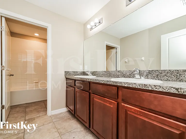 9632 Sage Creek Dr — Photo 12
