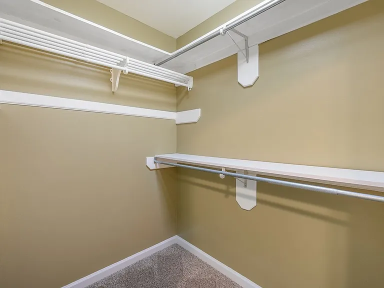 7037 Mooreland Ct — Photo 23