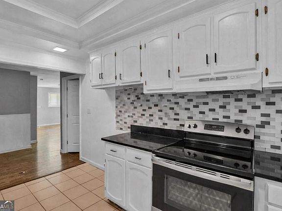4th image of 477 Fairlane Cir NW