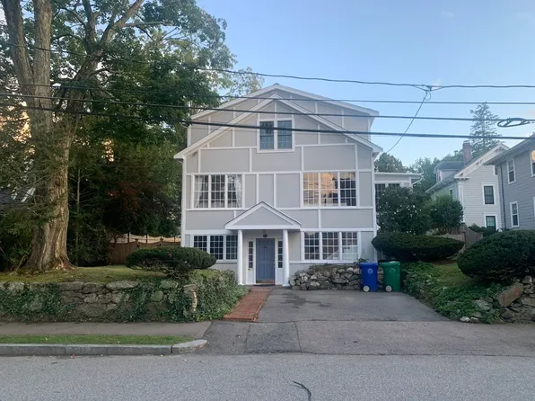 62 Pleasant St, Newton, MA 02459