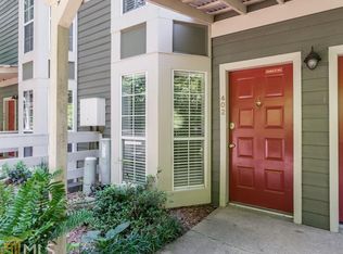 402 Riverview Dr SE, Marietta, GA 30067