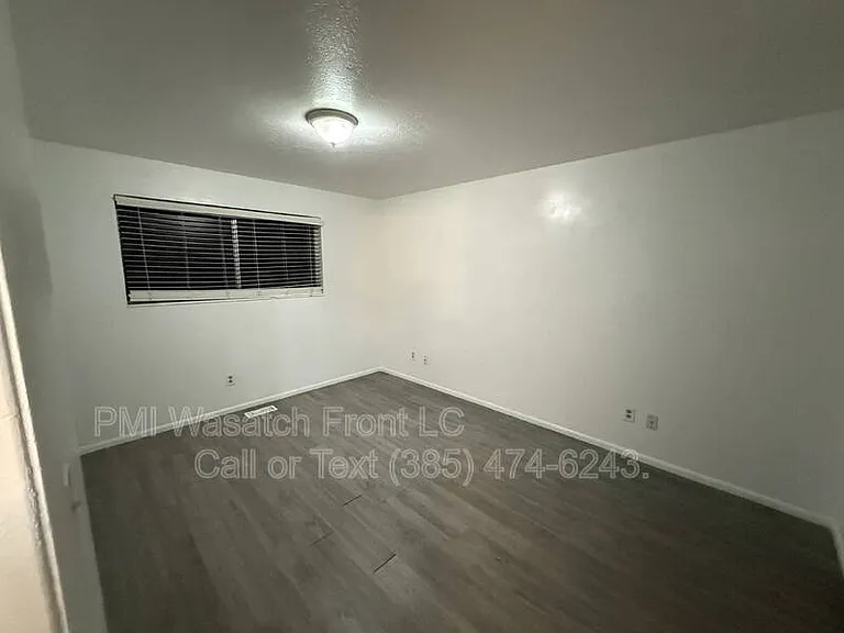 211 W 4850 S #B — Photo 2