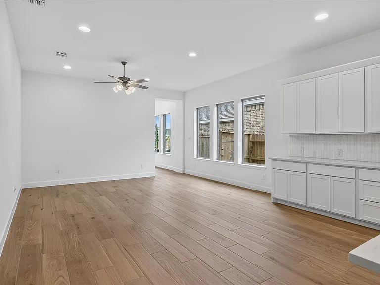 27330 Scarlet Paint Brush Dr — Photo 6