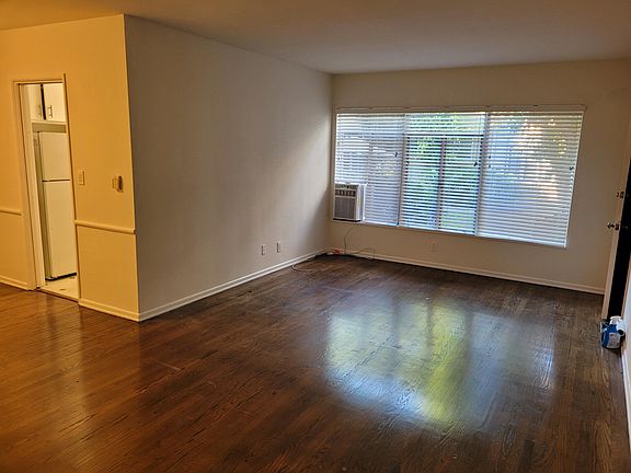 3rd image of 1347 N Alta Vista Blvd #8