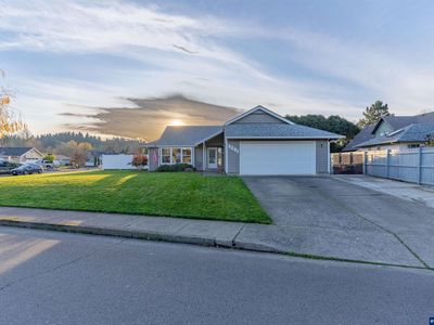 383 SW Wyatt St, Dallas, OR, 97338