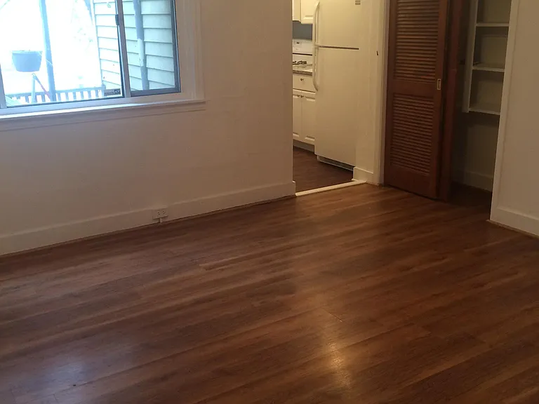 1615 Sterling St — Photo 3