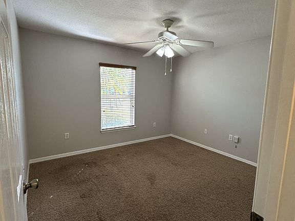 4th image of 5070 Spinet Dr