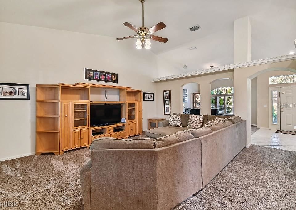 1st image of 2809R Laurel Leaf Dr