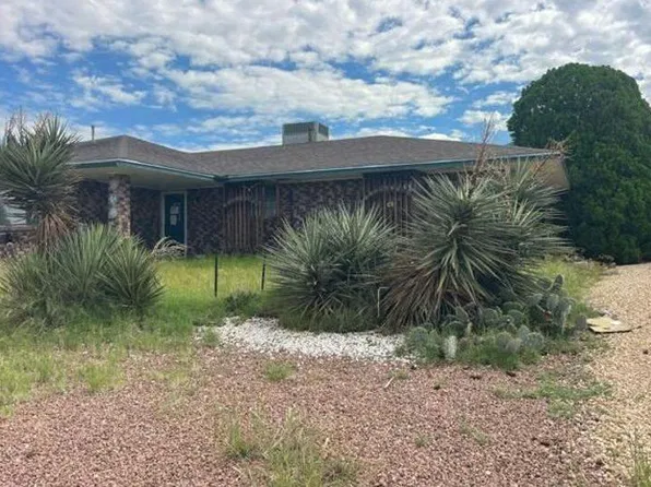 406 Sunglow Ave, Alamogordo, NM 88310